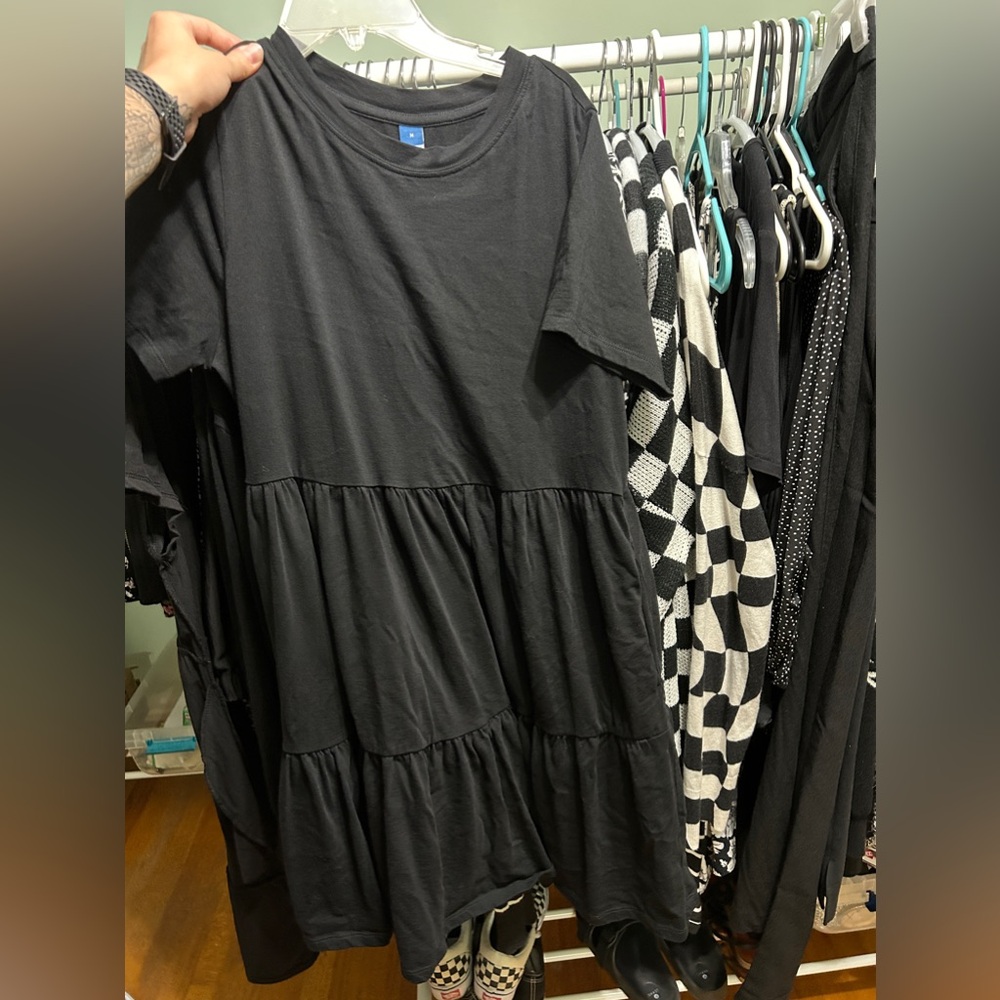 Old Navy tiered dress medium size